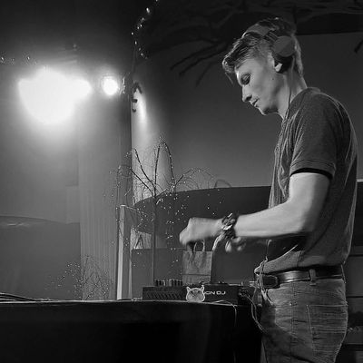 Avatar for Artofficial Live - DJ Services