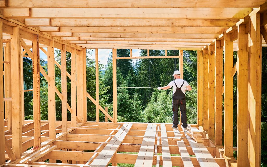 How much does it cost to frame a house?