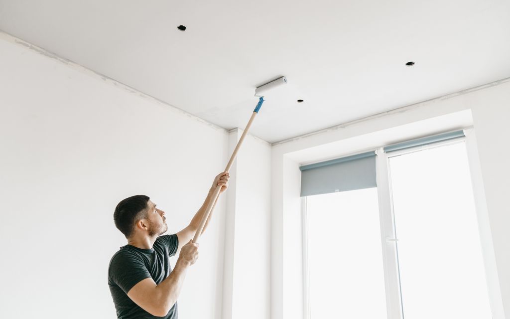 How much does it cost to paint a ceiling?