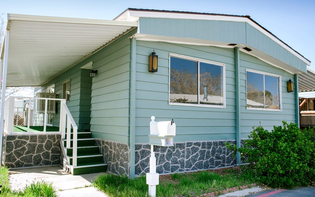 How much does mobile home skirting installation cost?
