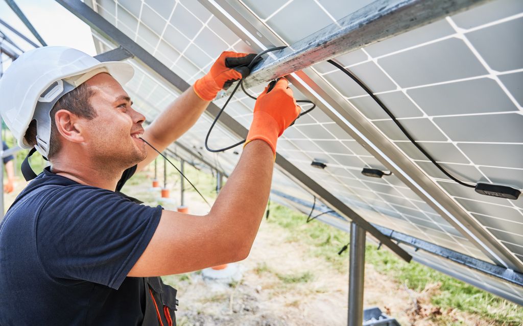How much does solar panel maintenance cost?