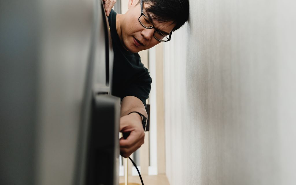 How much does it cost to repair a TV?