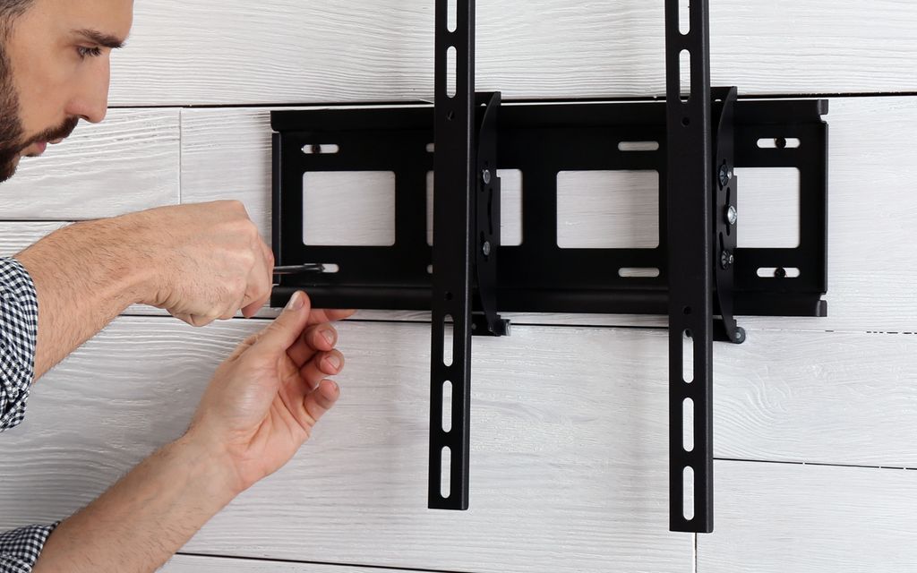 How much does it cost to mount a TV?