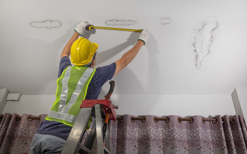 How much does water damage restoration cost?