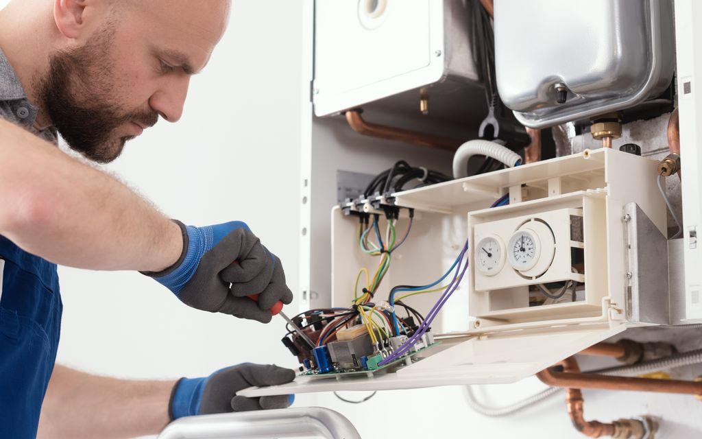How much does a water heater repair cost?