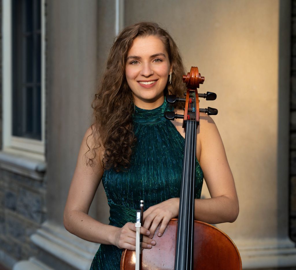 Ruth Stokes, cello