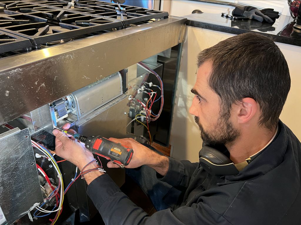 Repairing a Viking Professional Range to ensure re