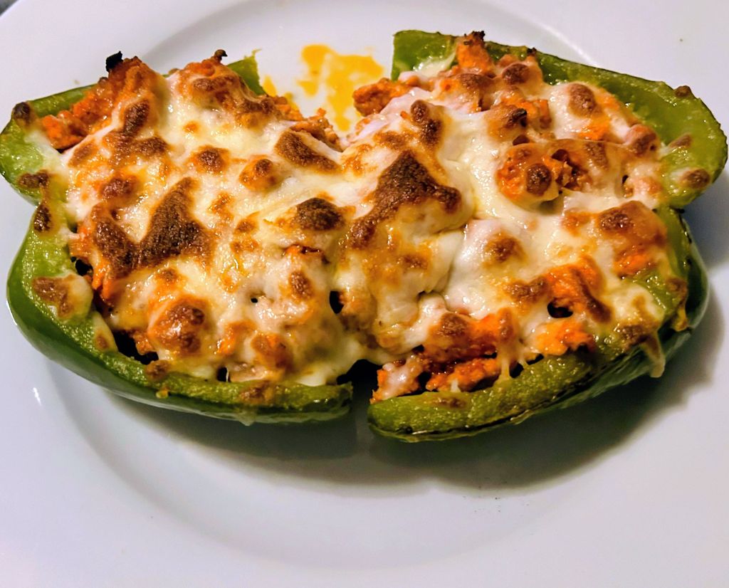 Stuffed Peppers, W/ Ground Turkey & Cheese 