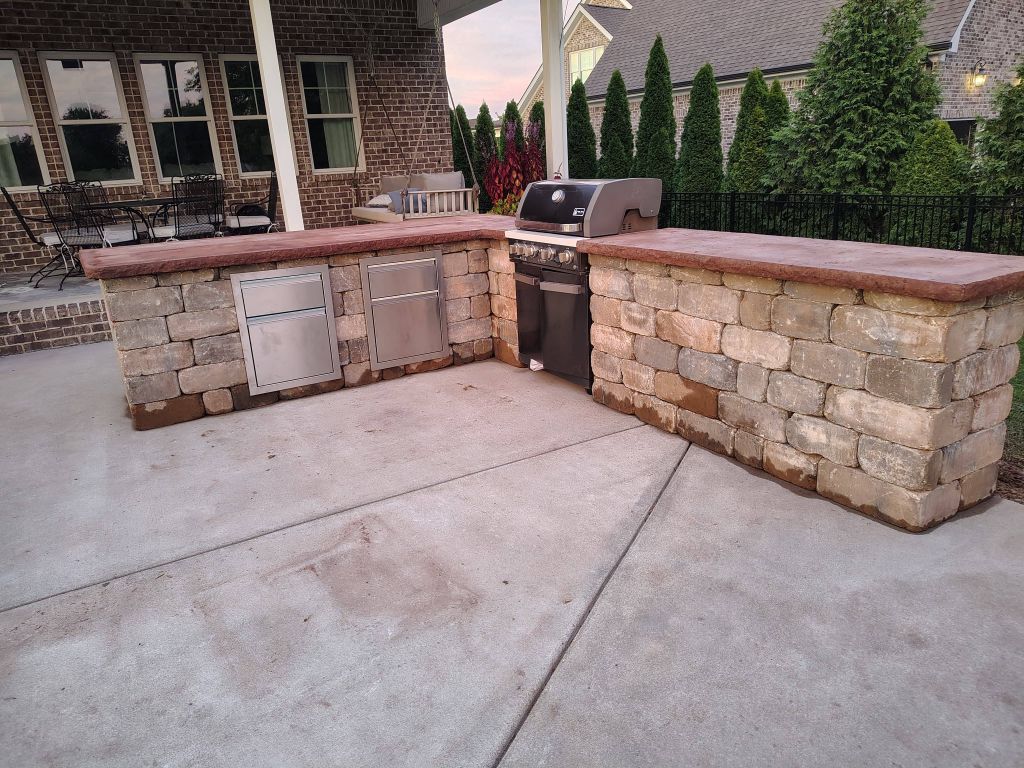 outdoor kitchen: blocks and stamped concrete count