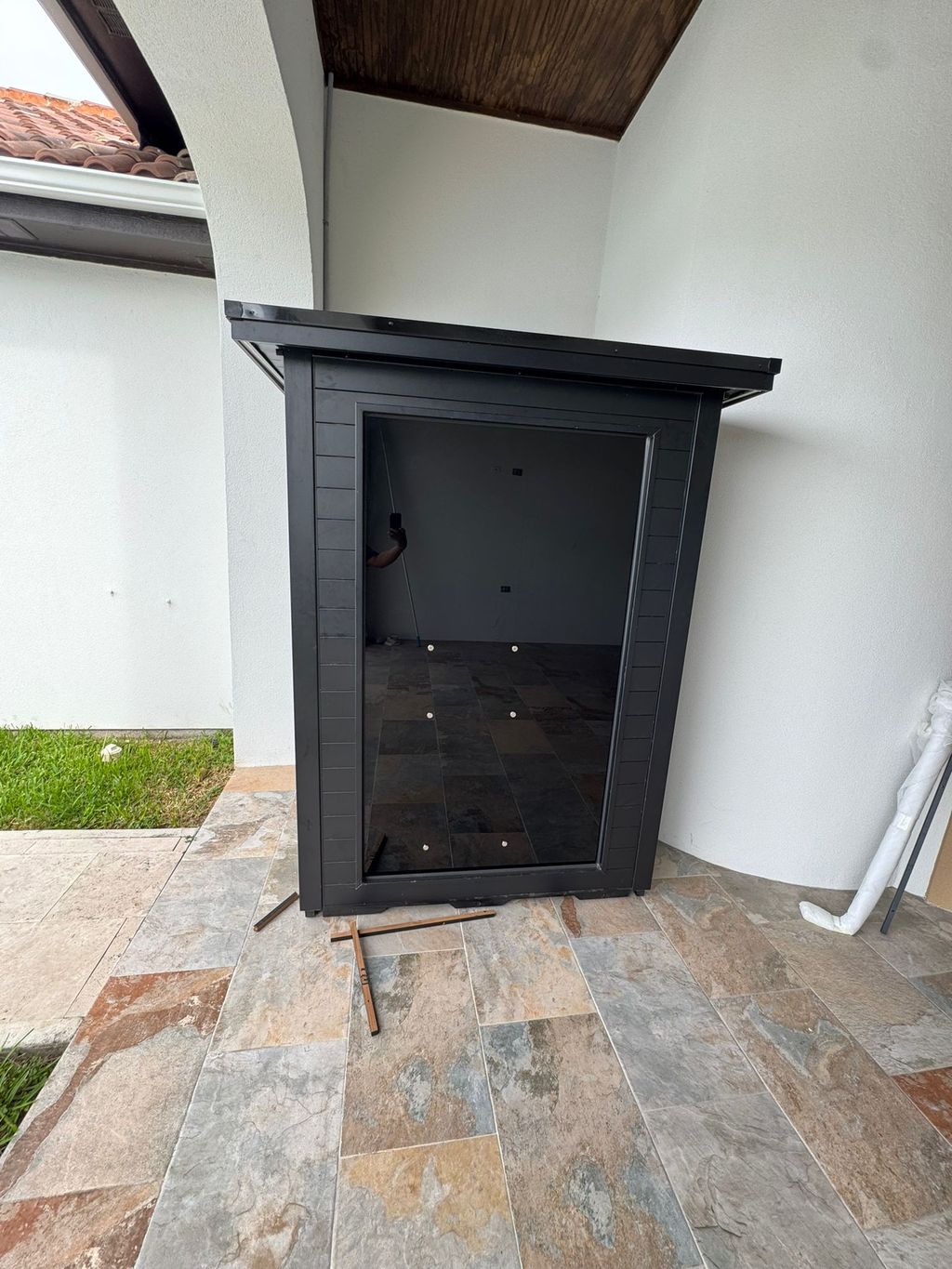 ASSEMBLED AN OUTDOOR SAUNA 
