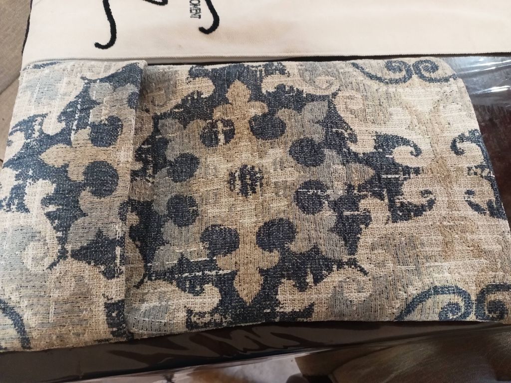 envelope pillow 