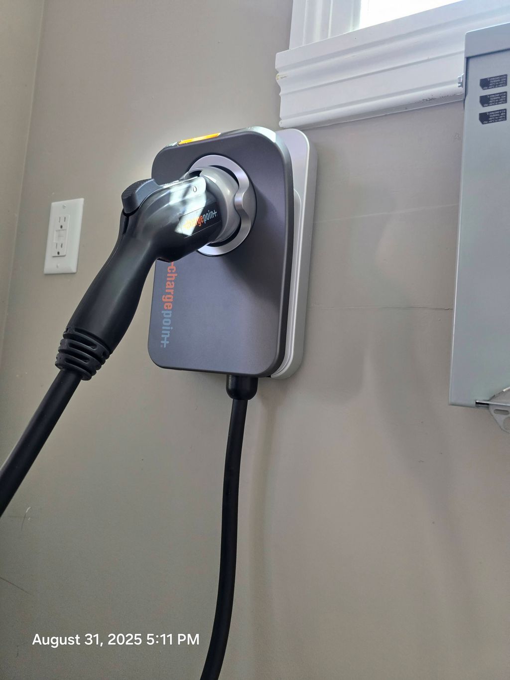 EV CHARGER
