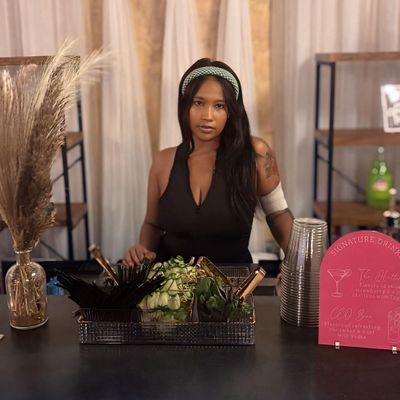 Avatar for The Mix Queen