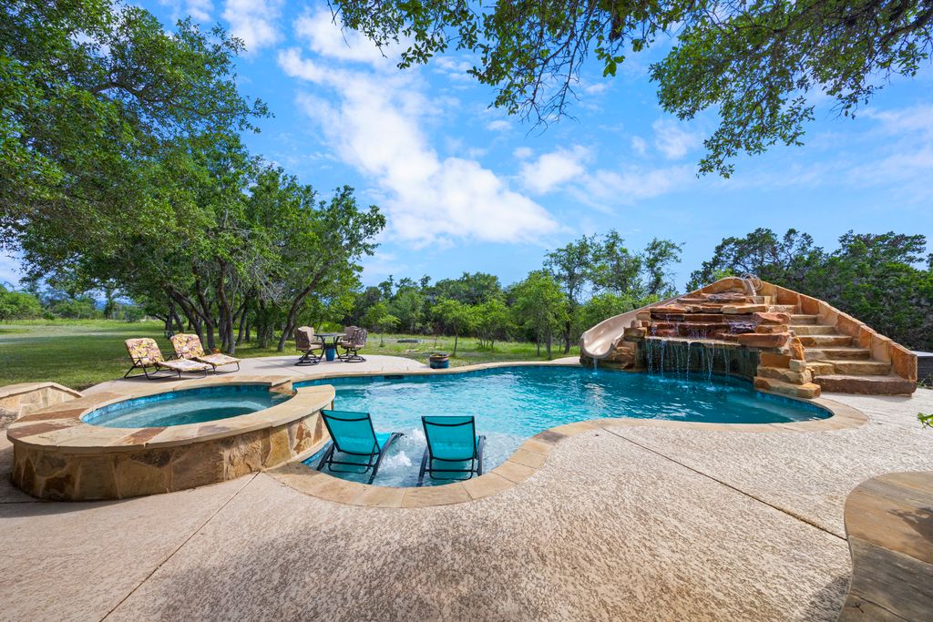 Freeform Pool with Spa and Grotto