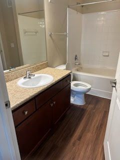 Keeping Fort Myers homes fresh and clean — deep ba