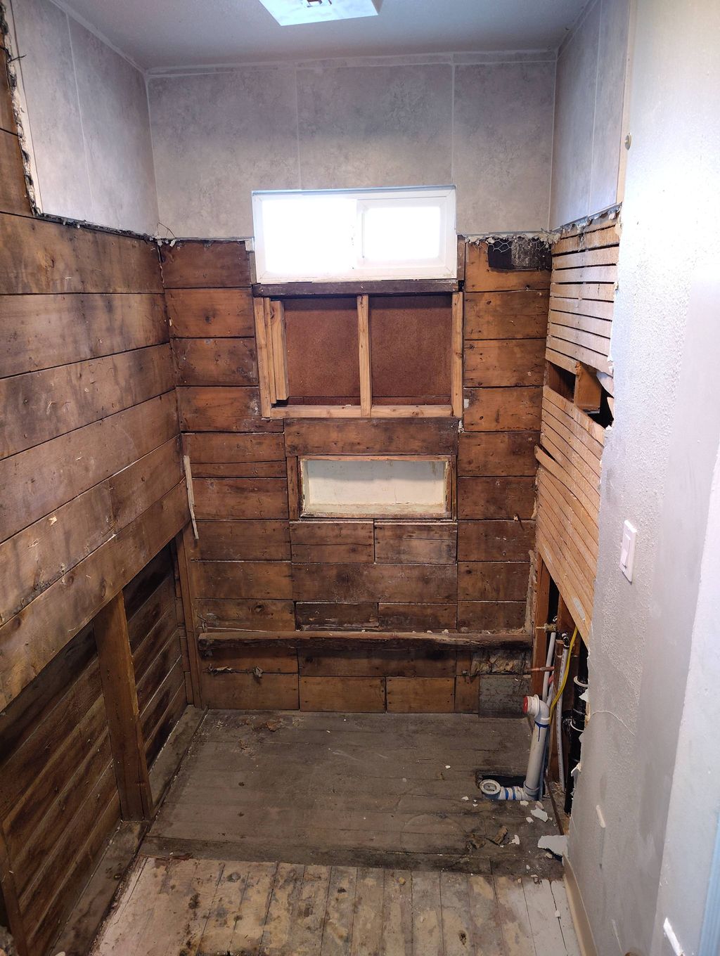 small bathroom remodel before picture