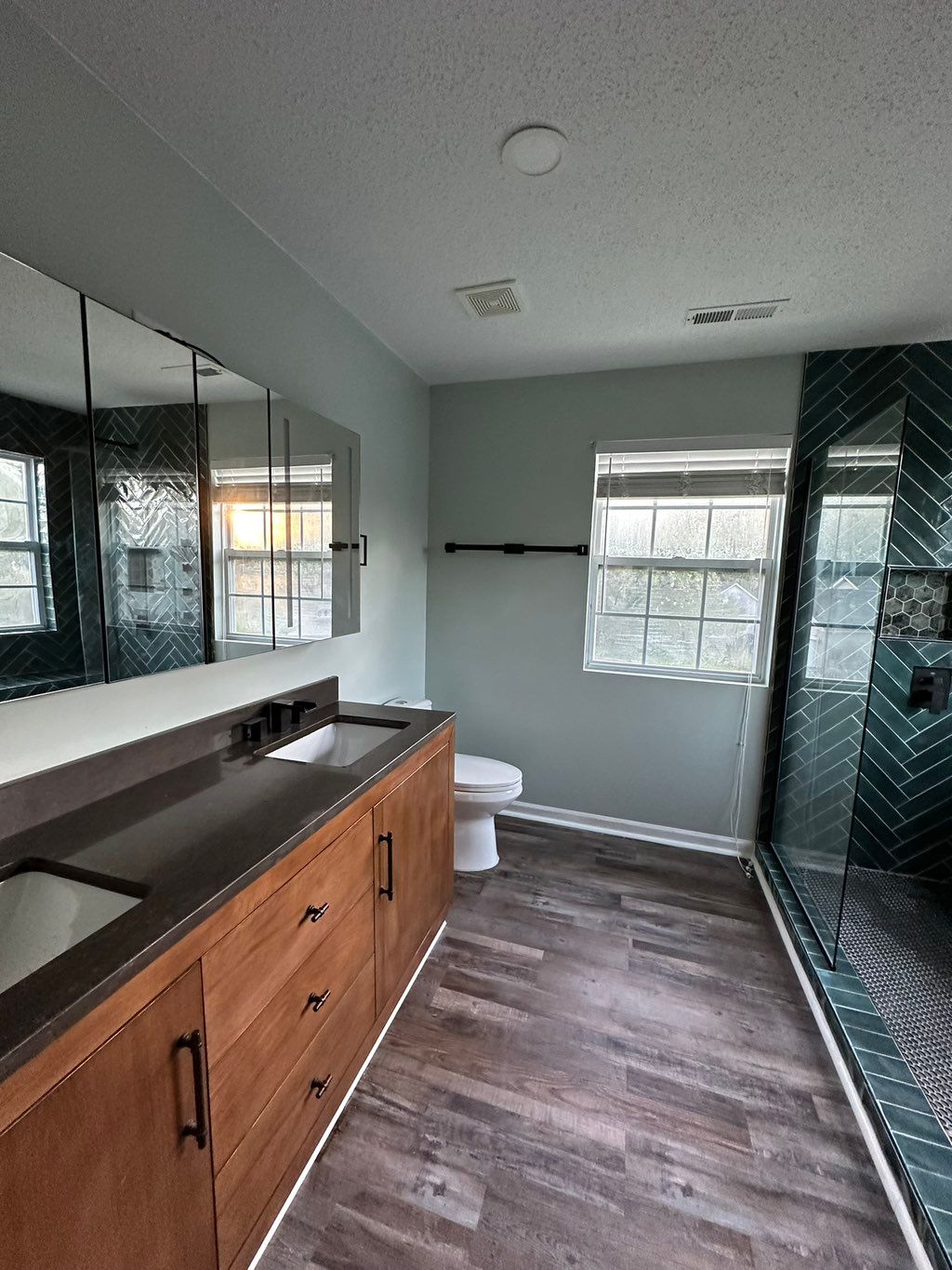 Full bathroom remodeling 