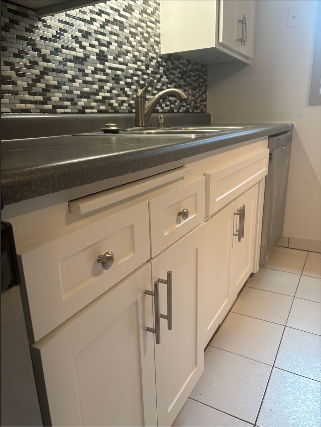 Countertop Refinishing and Cabinet Refacing