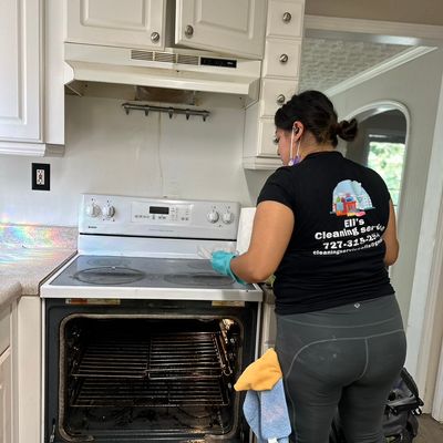 Avatar for Elí’s Cleaning Service