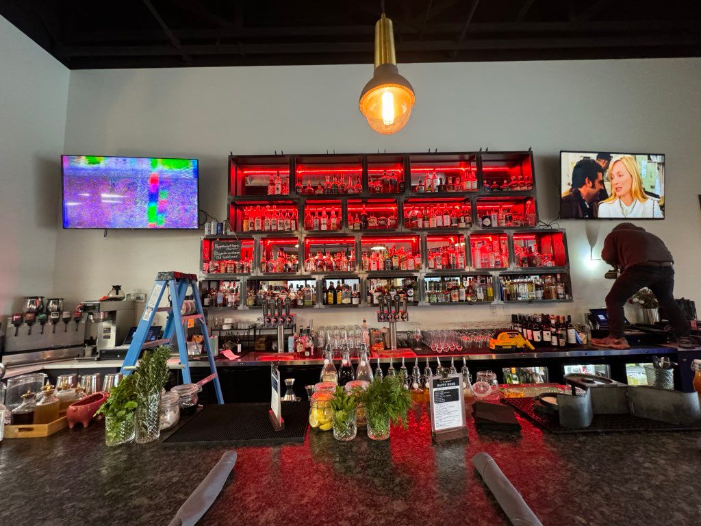 Bar lighting & TV mounting