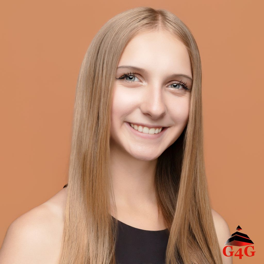 MODEL HEADSHOT