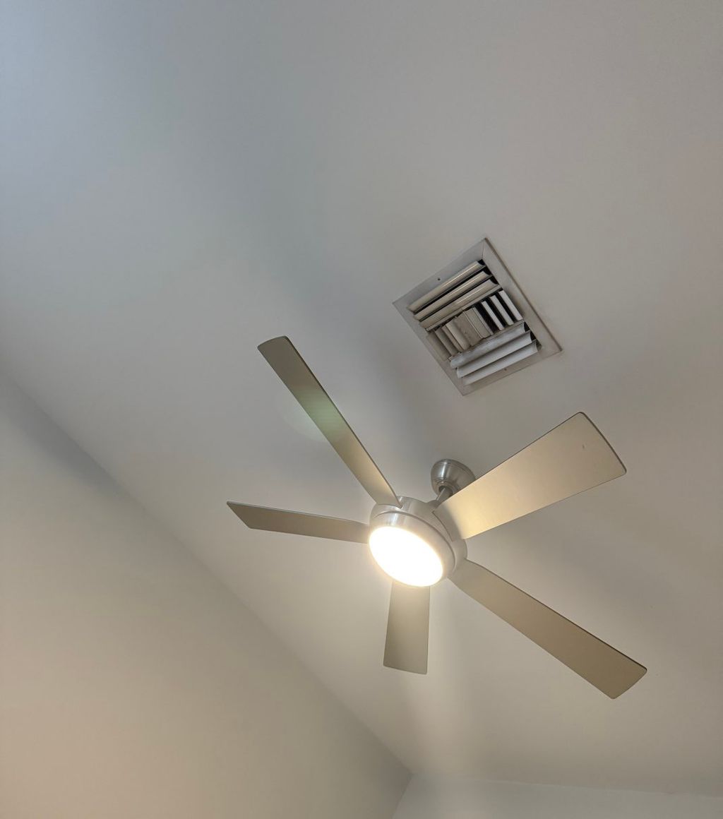 Ceiling Fan with Light Kit