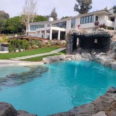 Avatar for West Coast Pool & Spa Service