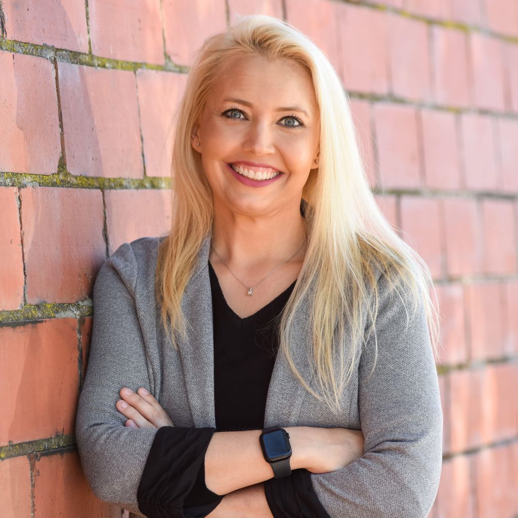 Janine Oswalt, Mobile Notary Public