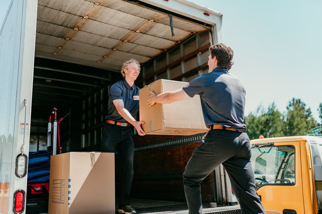 Live Junkless Charleston - Movers in Charleston