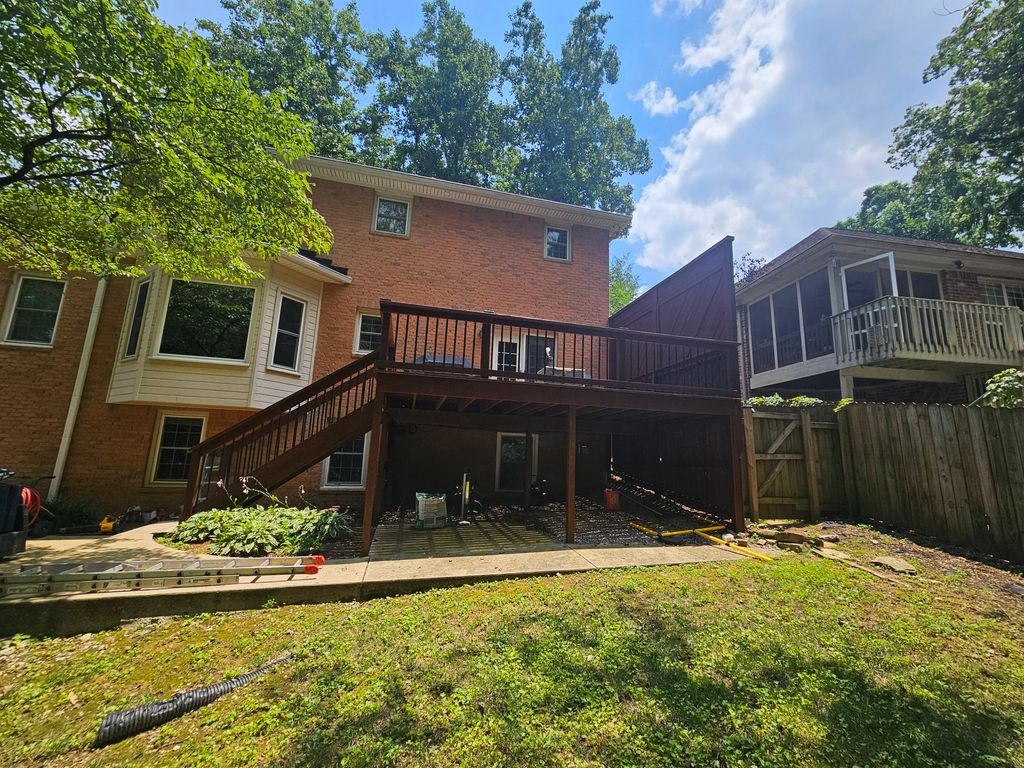 stain deck