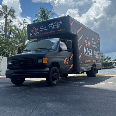 Avatar for K Moving