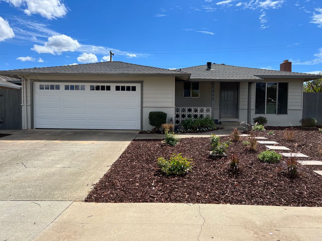 Priority Garage Door Service - Traditional White G