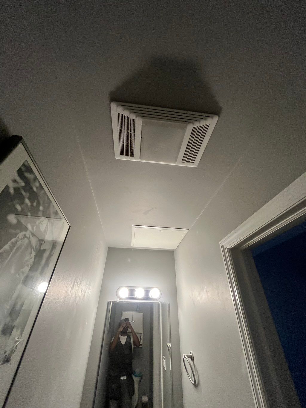 Access ceiling installation 