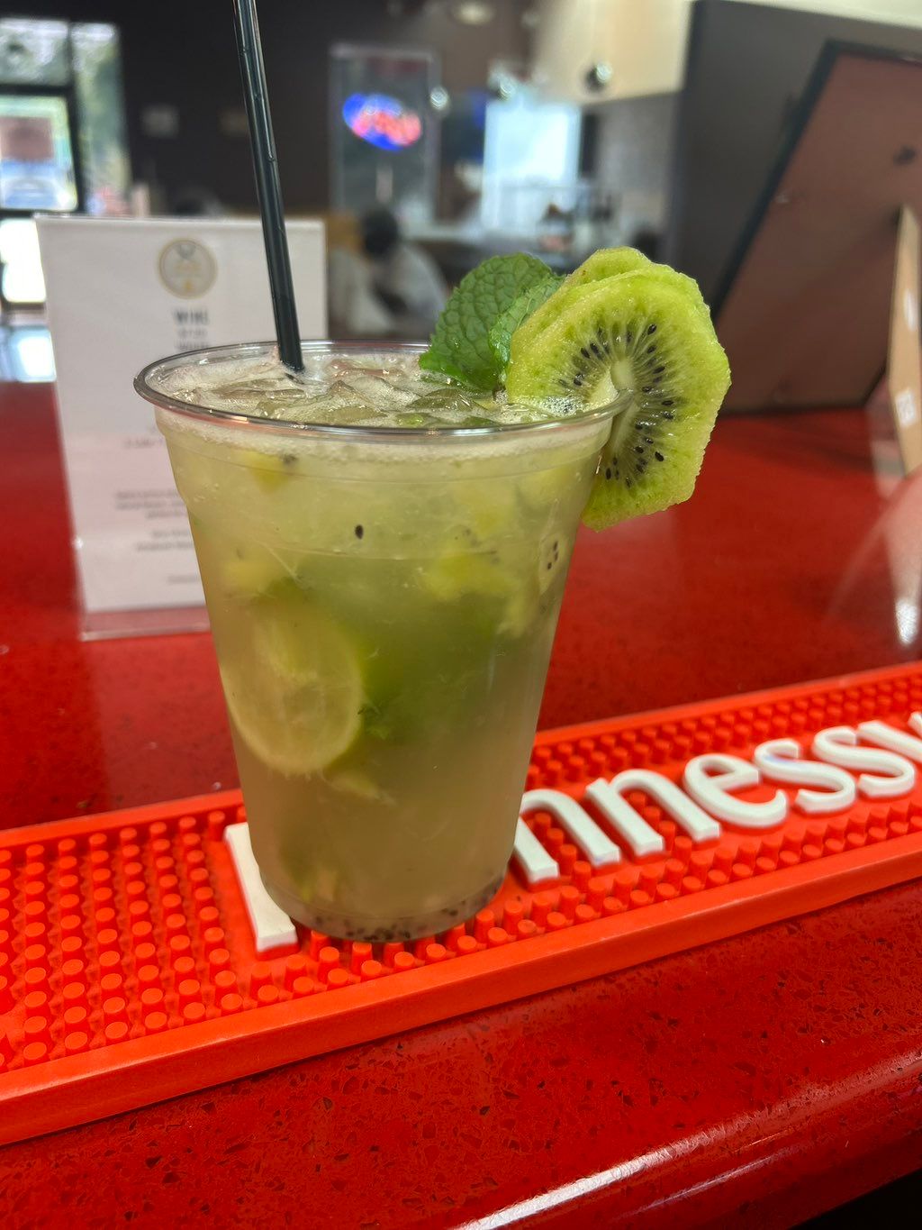 A new creation..kiwi with lime and mint Mojito 🤤