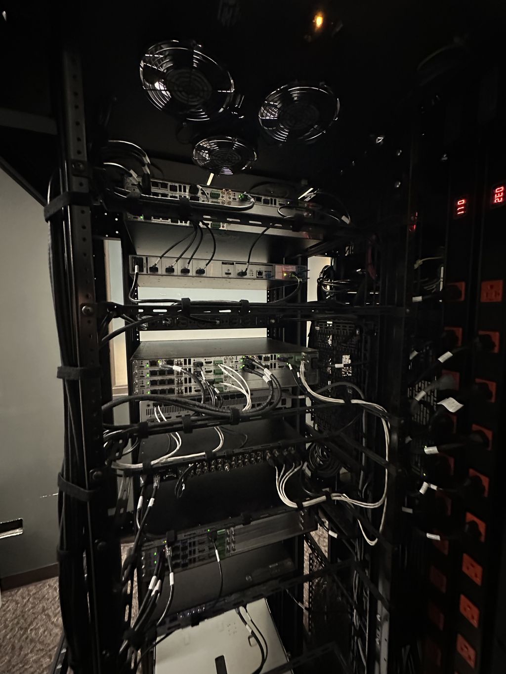 Rack Cable Management 