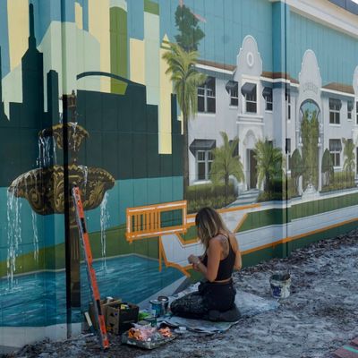Avatar for DAL LLC Mural and Art Handling Services