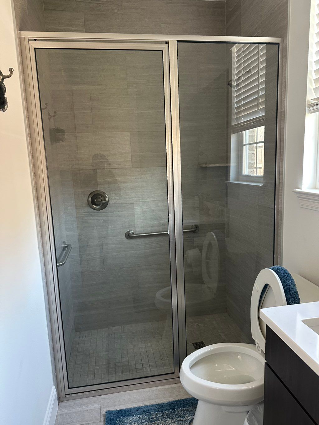 Spotless Clean shower door
