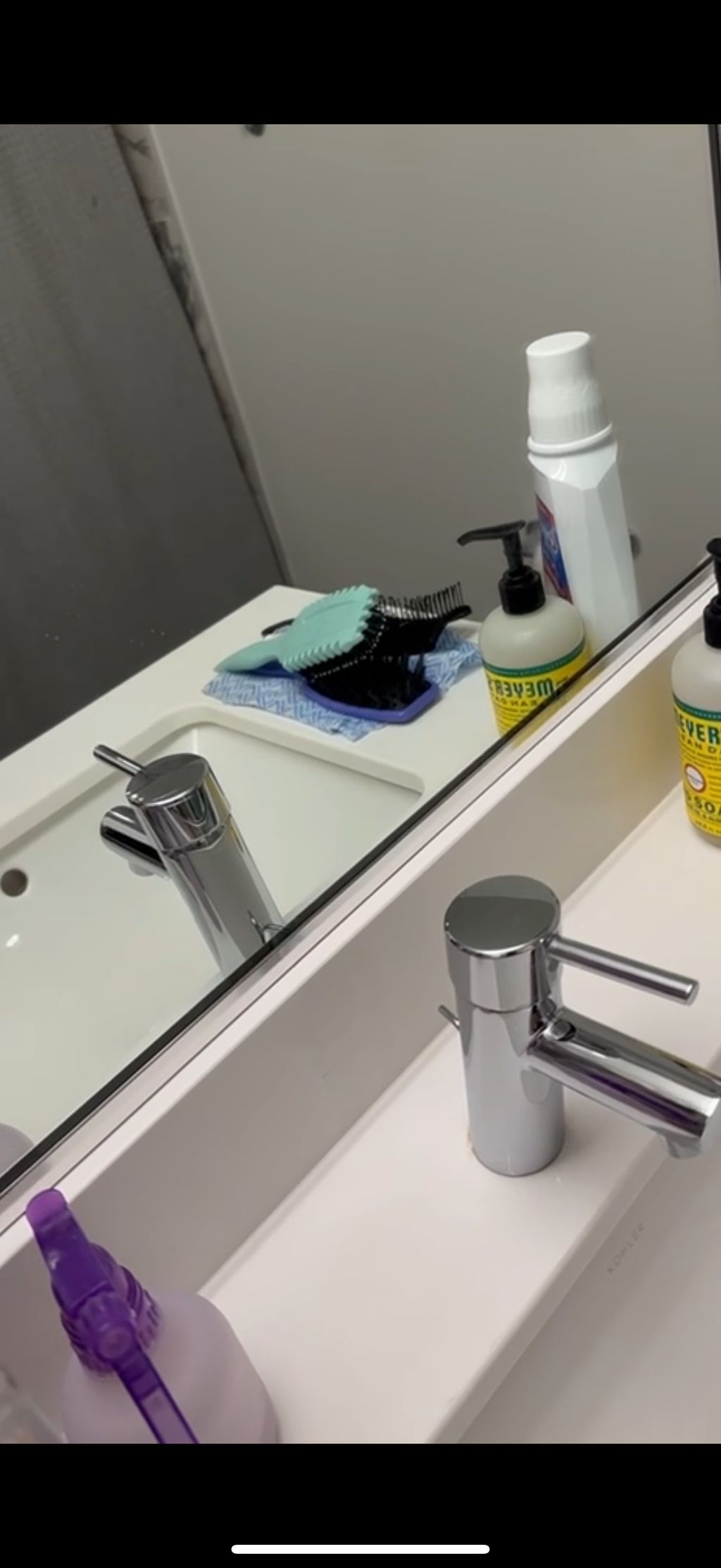Bathroom after cleaning 
