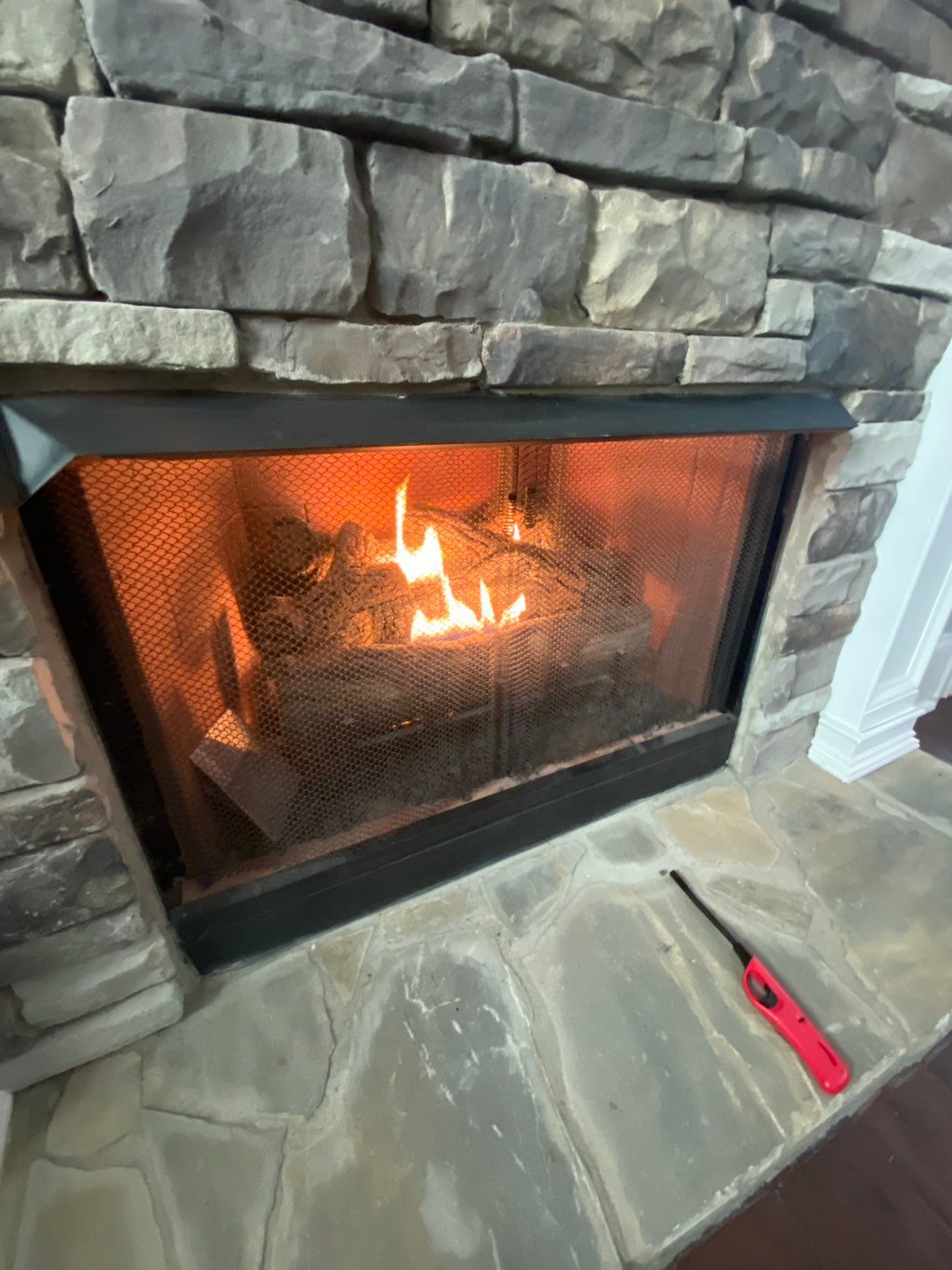 Ventless (Vent-free) Gas Log Fireplace 