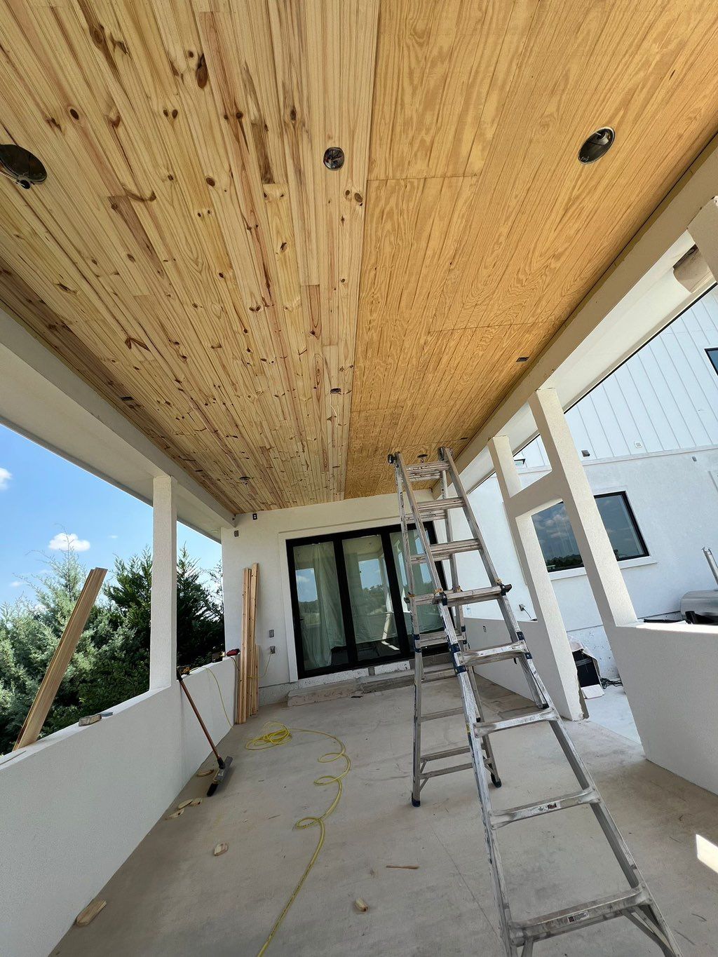 Ceiling tongue and groove installation 
