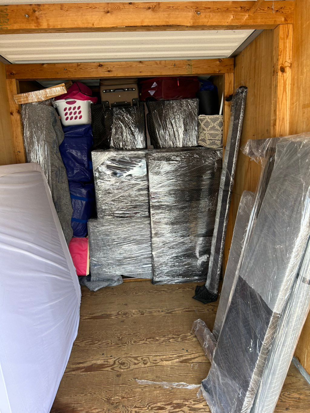 container 2 bedroom move. Consolidated with plenty