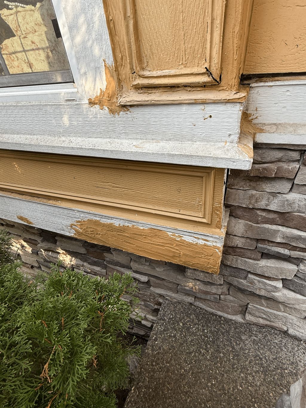 Without kick-out flashing, water caused rot all th