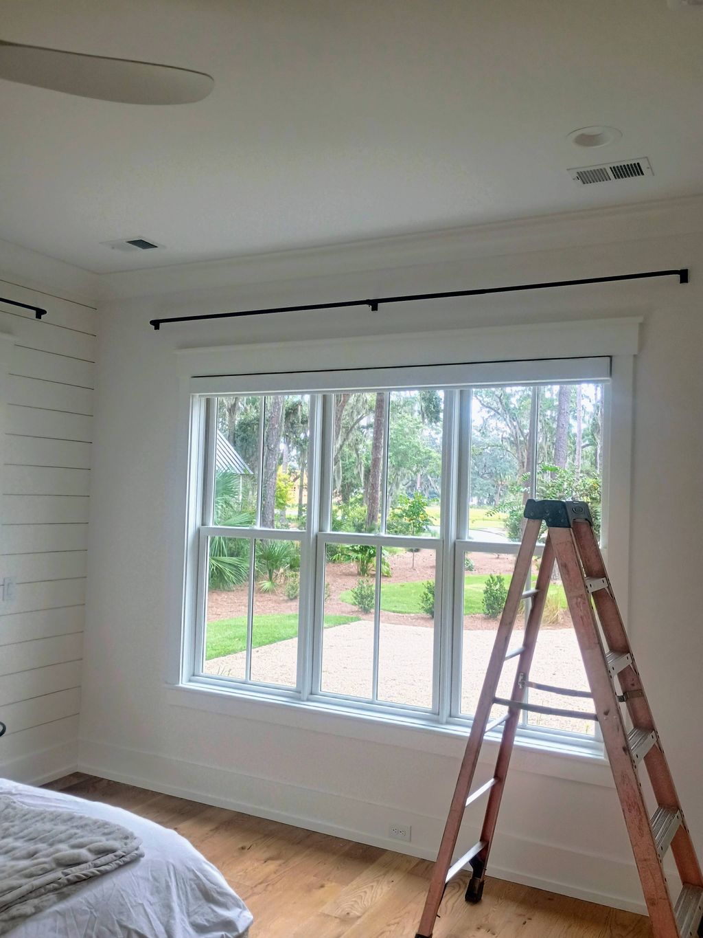 curtain rod installation 