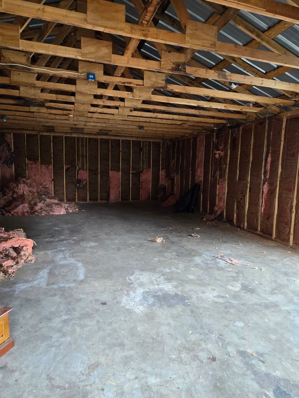 garage interior demo 