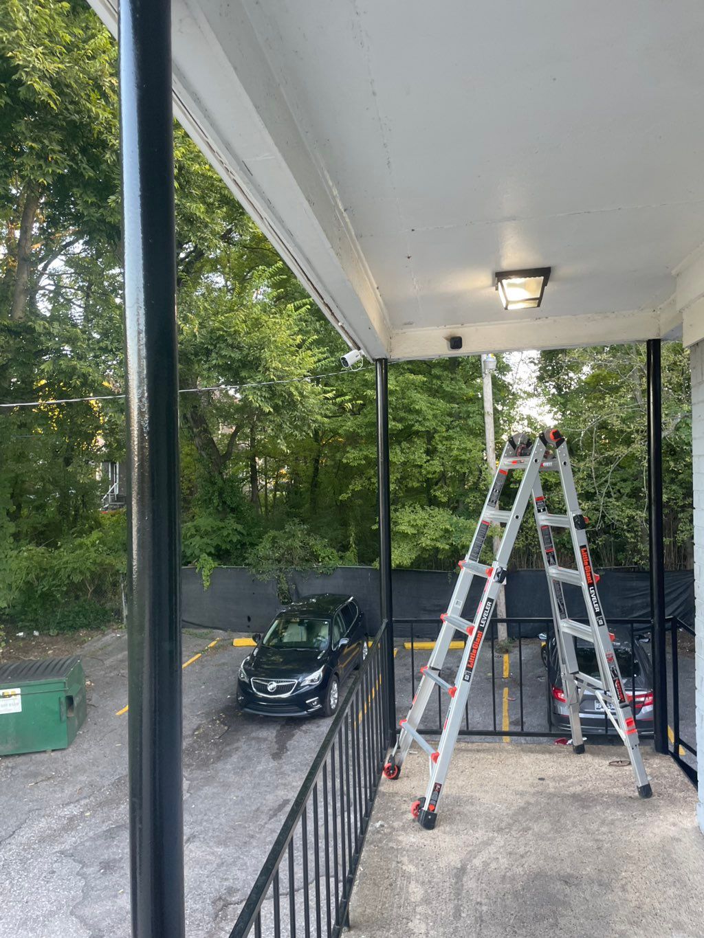 Security cameras install 