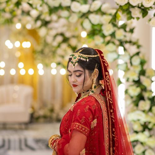 Glamour Village salon and spa