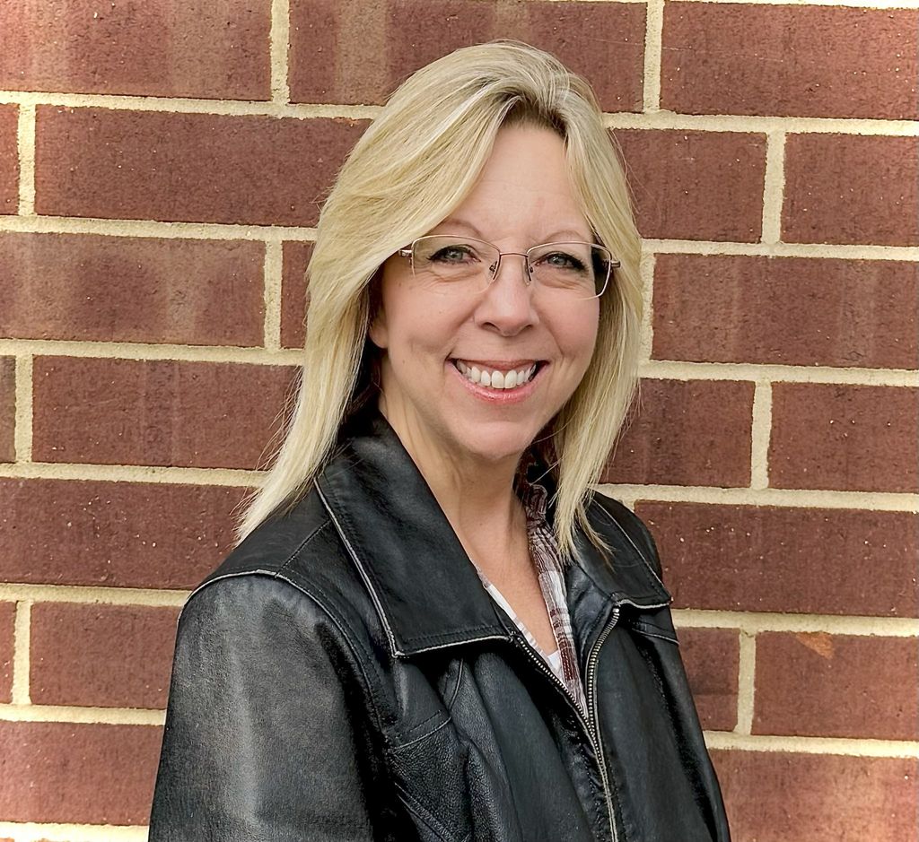 Julie Byerley, Office Manager