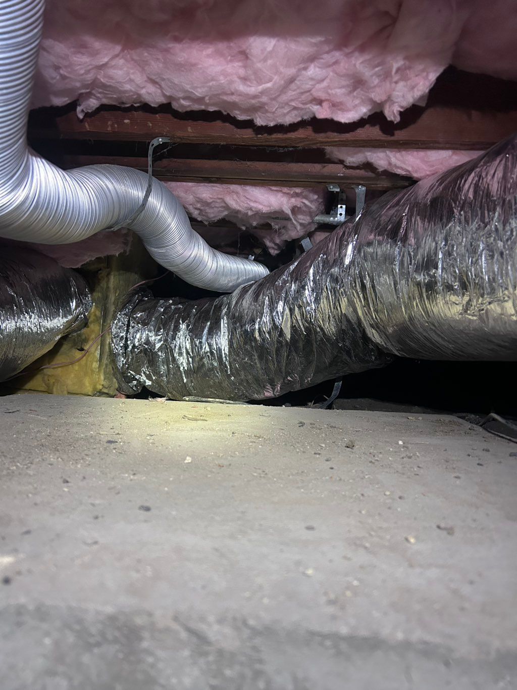 Crawlspace duct replacement 