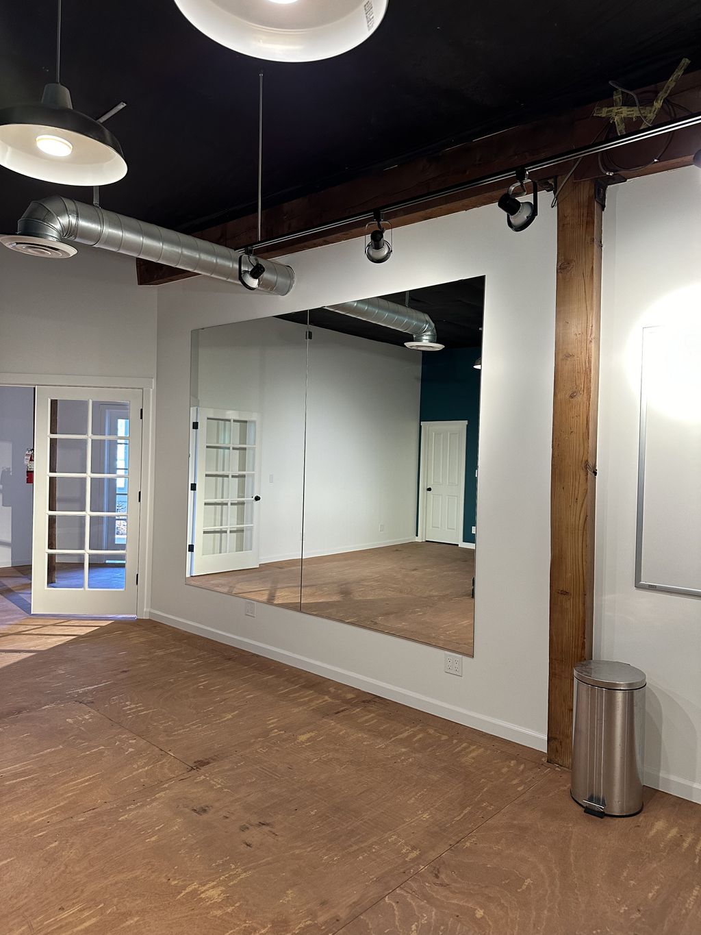Home Gym and Commercial Mirror