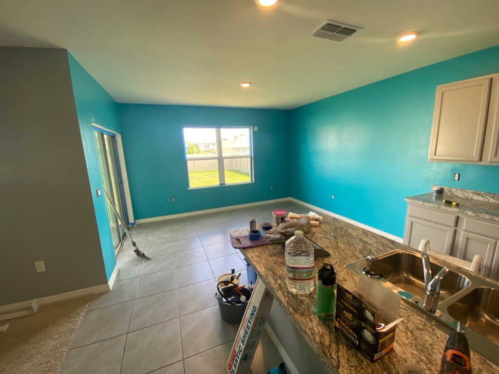 Before painting this kitchen and dining room in Da